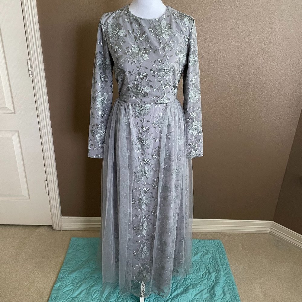 Ice Gray Floral Lace Long Sleeve Evening Dress